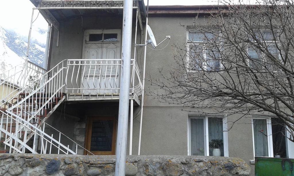 Guest House Dodo Stepancminda Exteriér fotografie